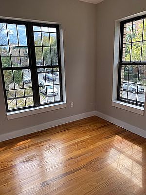 4th image of 364 Stockton St #2