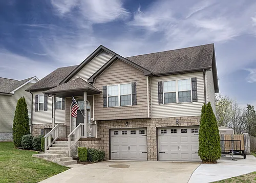 112 Irishman Way Photo 1
