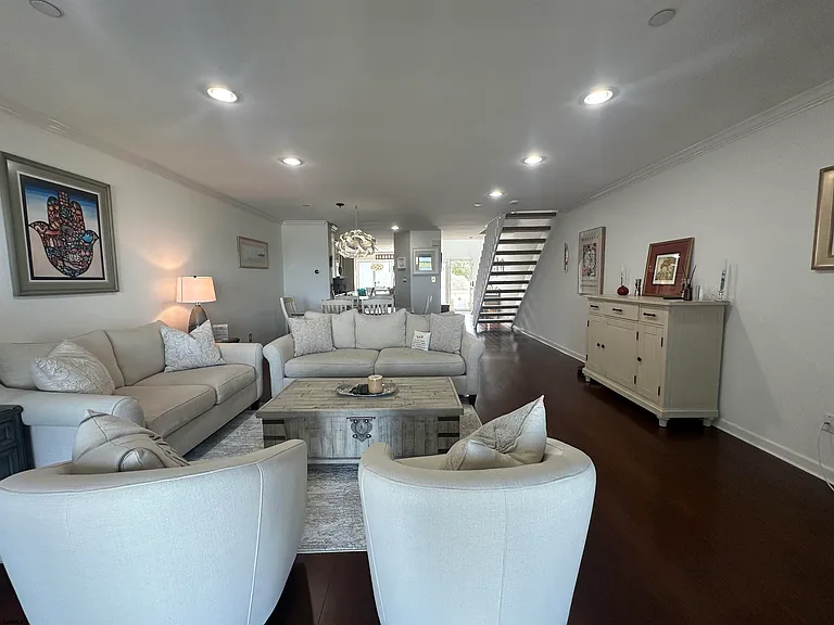 2204 East Dr #2204 — Photo 12