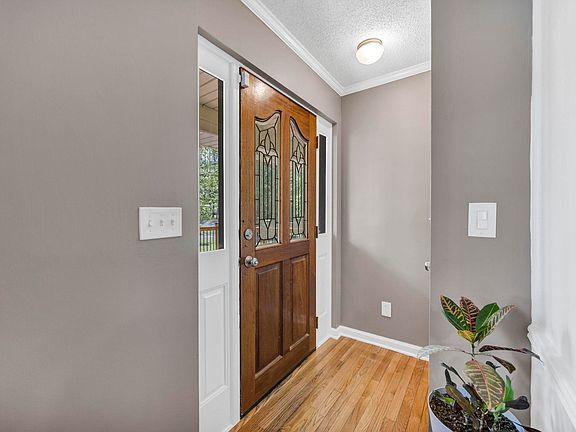 5th image of 151 Pleasant View Rd