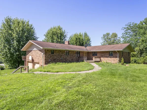 2012 Geneva Hills Rd, Muscatine, IA 52761
