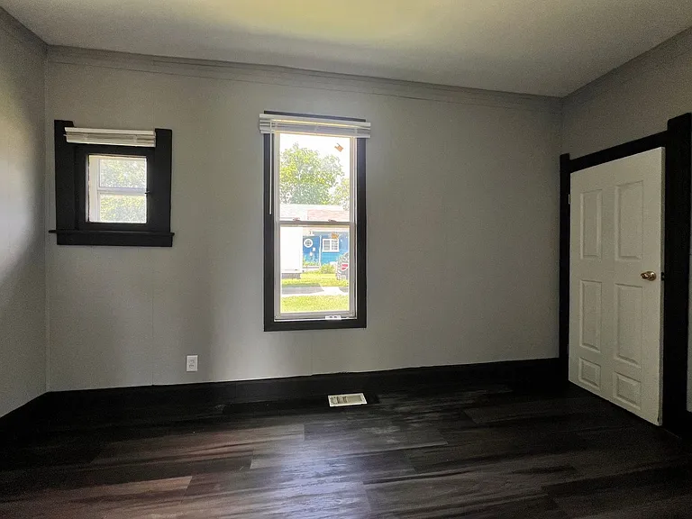 203 South Ave — Photo 10