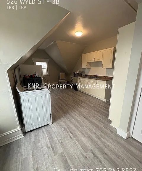 526 Wyld St #3B — Photo 3