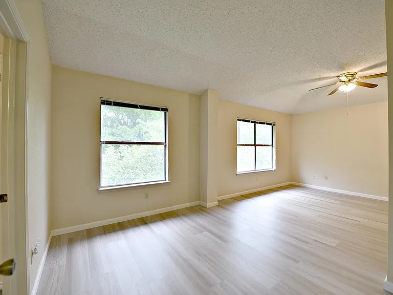 13329 Black Canyon Dr — Photo 13