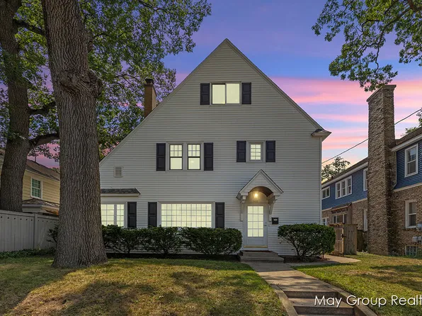 1418 Hall St SE, Grand Rapids, MI 49506