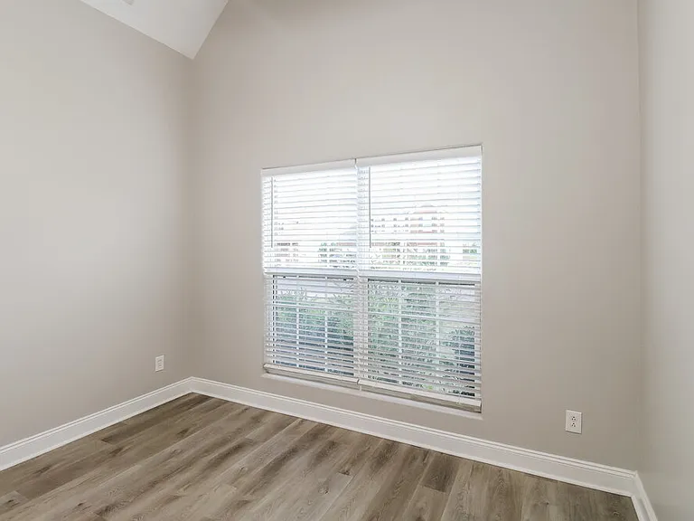 2640 Candlewick Ct — Photo 17