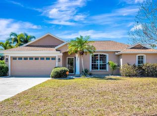 810 McArthur Ave, Sarasota, FL 34243