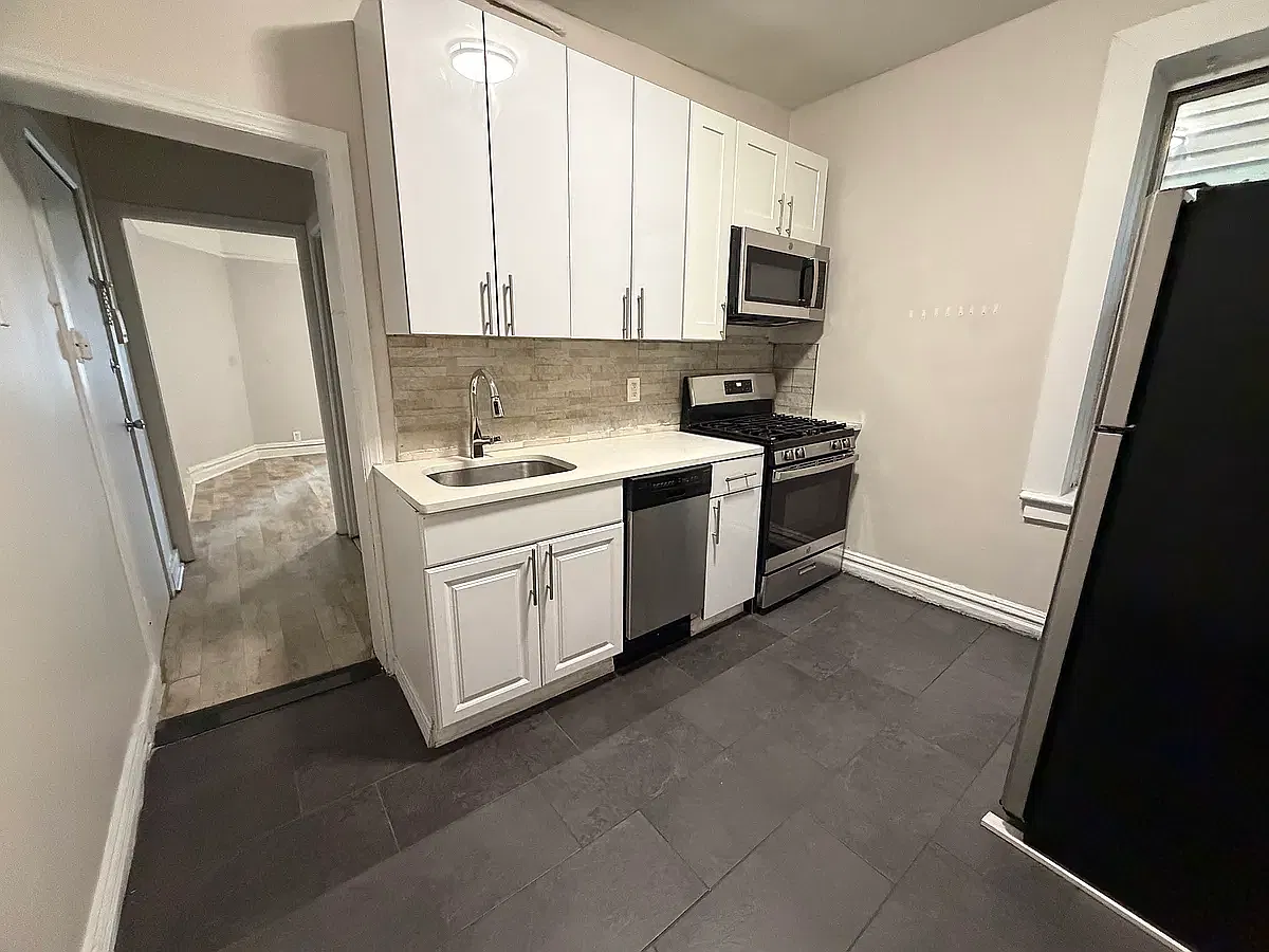 1 bed, 800 sqft, $1,995 — Photo 1
