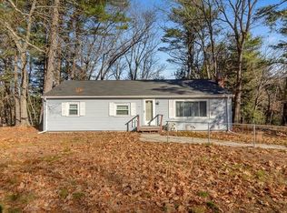 39 Turnpike Rd, Townsend, MA 01469