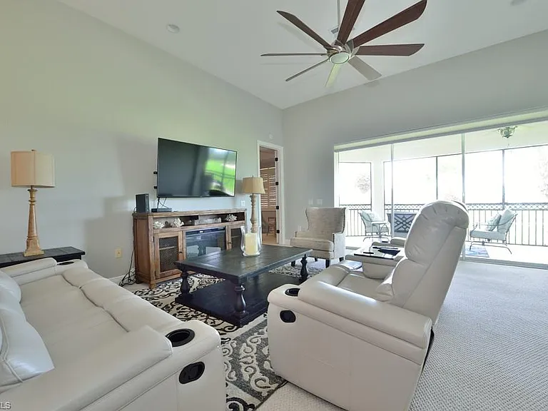 3960 Deer Crossing Ct #6-204 — Photo 7