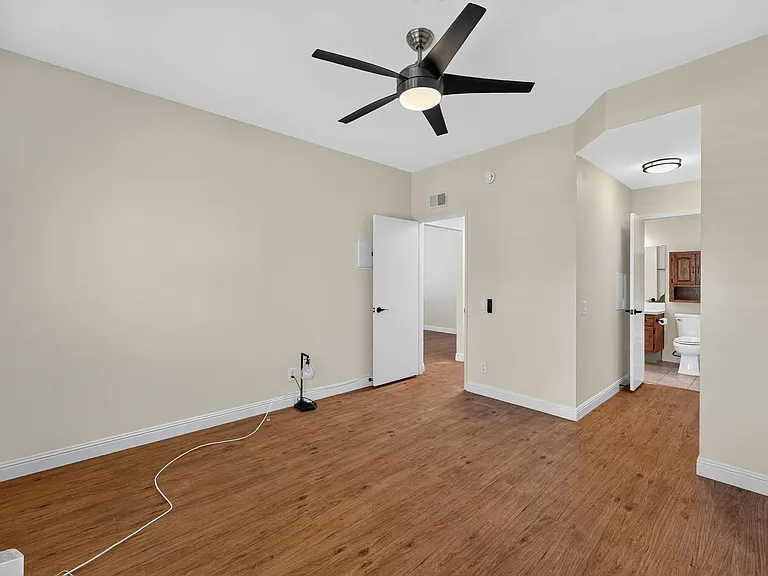157 Remington — Photo 18