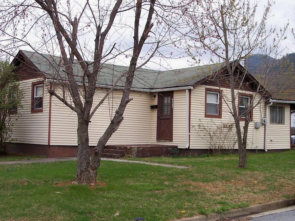 1st image of 2002 Oak Ave
