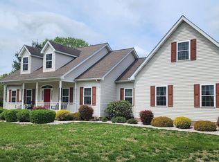 319 Meadow Ridge Pkwy, Dover, DE 19904