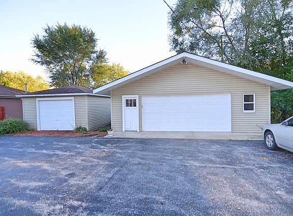 2nd image of 6529 Vogt St