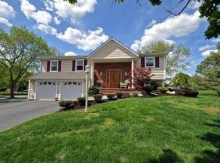 1 Pamela St, Marlboro, NJ 07746