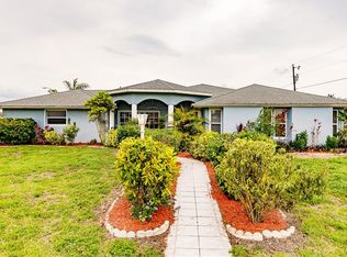 206 Kingston St, Lehigh Acres, FL 33936