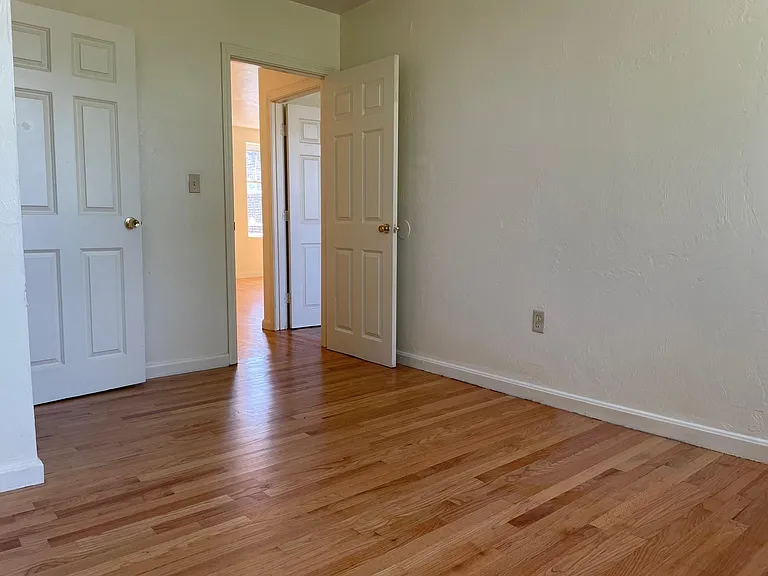 714 Shawmut Ave #3 — Photo 16