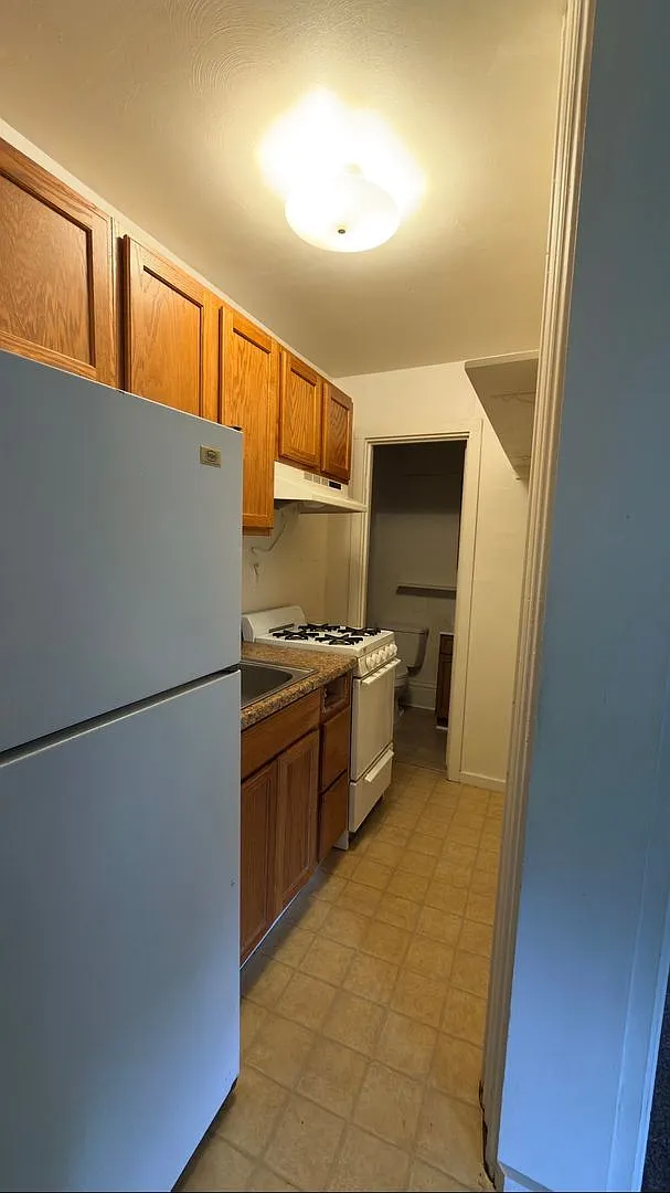 All Utilities Included — Photo 4