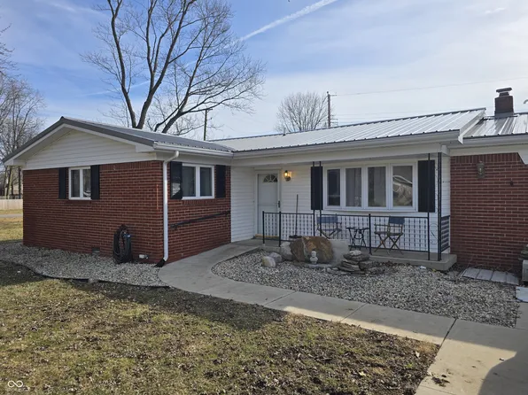 4601 W Bradford Dr, Muncie, IN 47304