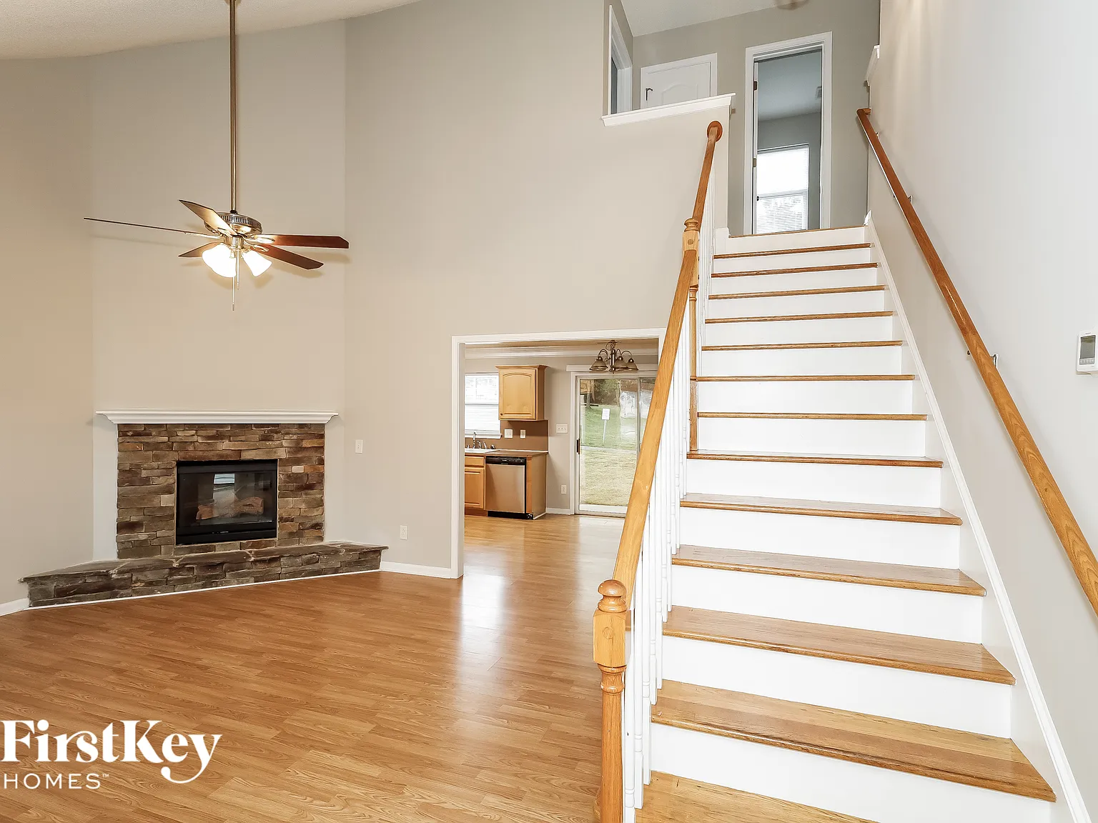 3 bed, 2.5 bath, 1840 sqft, $2,150 — Photo 3