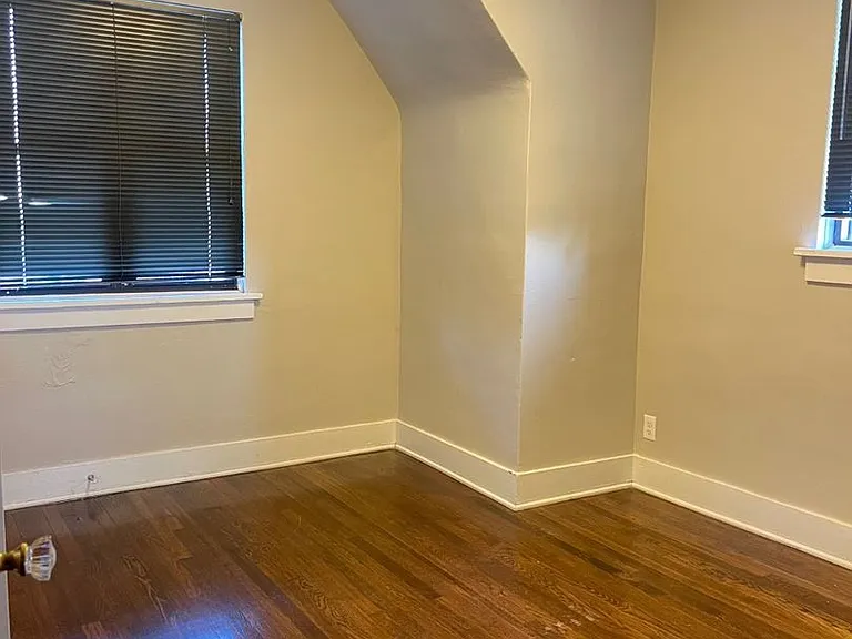 812 N 33rd St — Photo 5