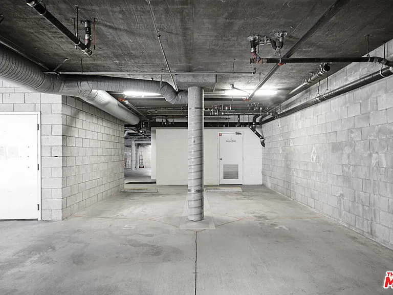 1325 Arizona Ave #201 — Photo 55