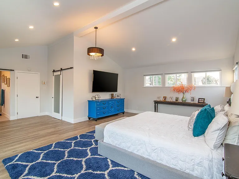 3820 Clark Ave — Photo 23