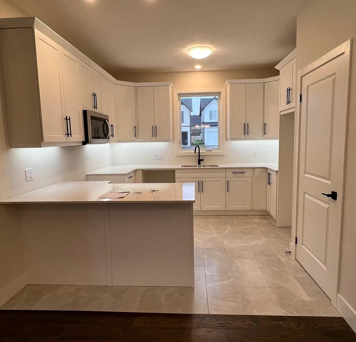 2 bed, $1,700 — Photo 3