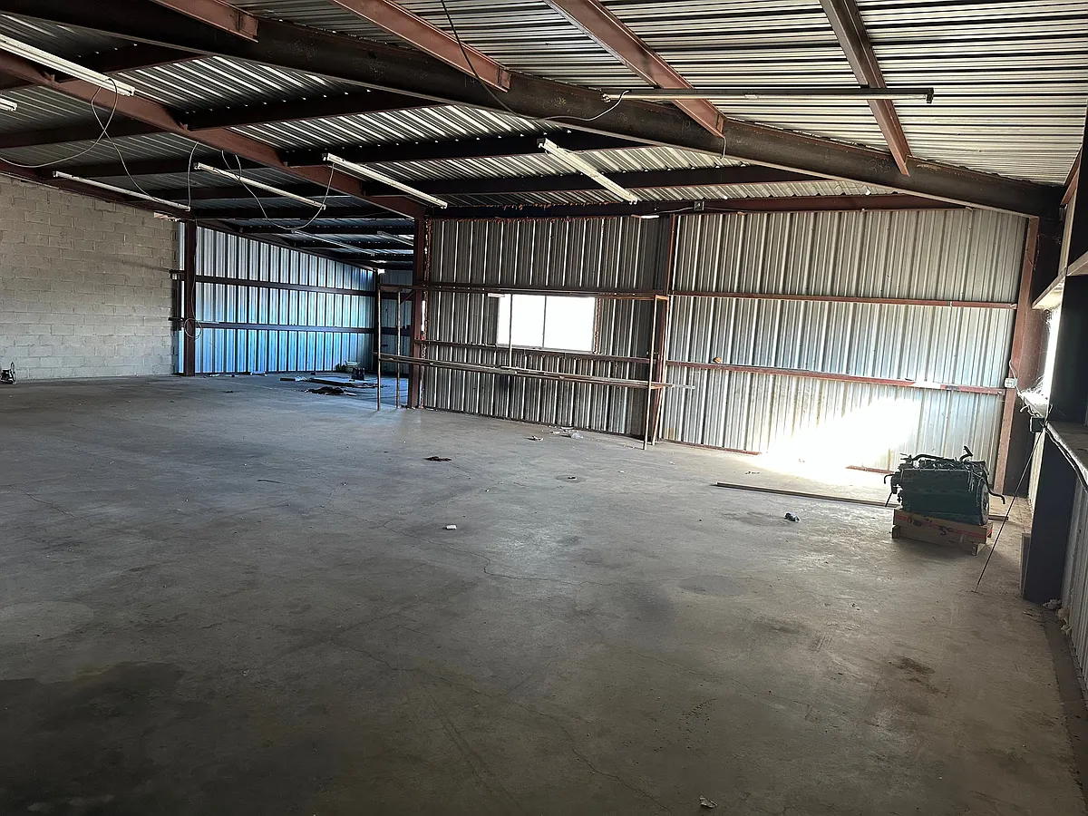 Garage - 2855 E US Highway 190 #A