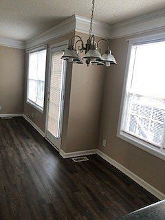 2nd image of 1586 Darlington Ct