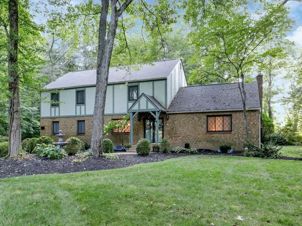 11769 Julie Dr NW, Baltimore, OH 43105