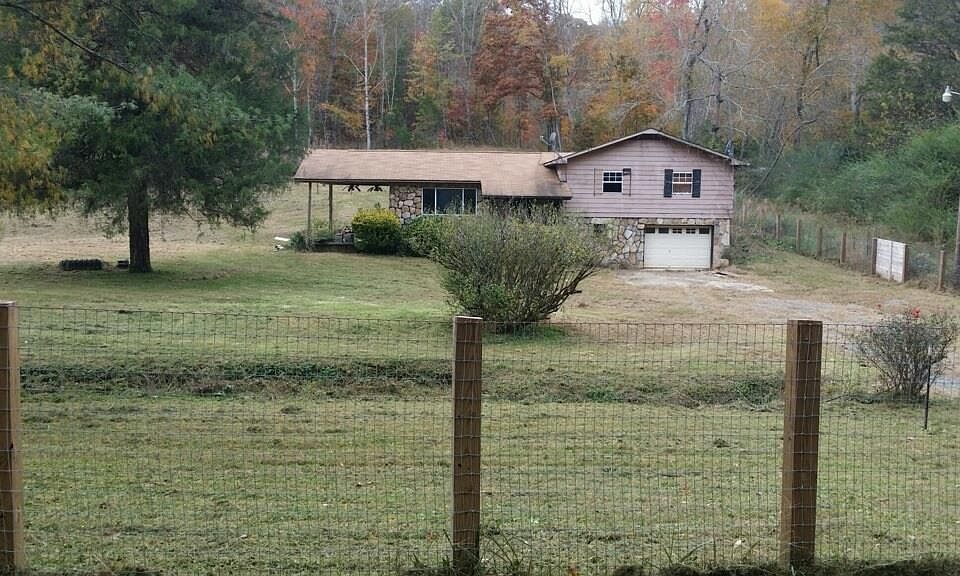 2nd image of 1961 Euchee Rd