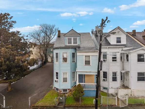 85 Kearney St, Paterson City, NJ 07522