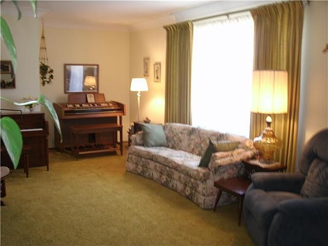 2nd image of 1603 Red Bud Dr