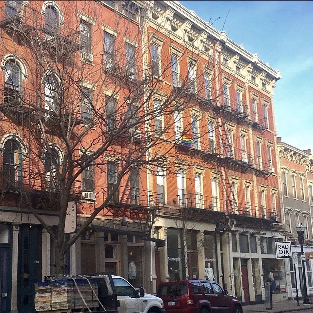 1313-1315 Main St — Photo 3
