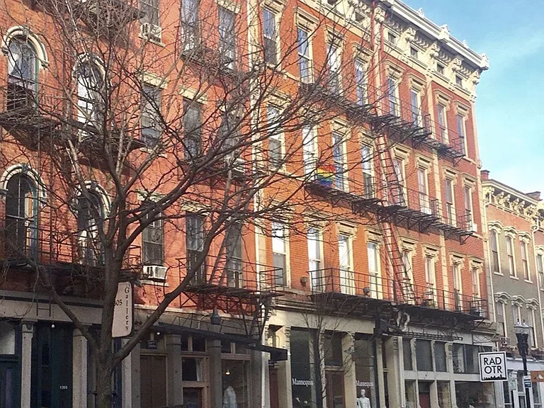 1313-1315 Main St — Photo 3