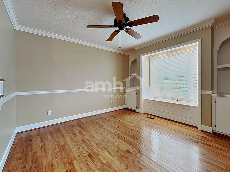5009 Alpha Terrace Ln — Photo 7