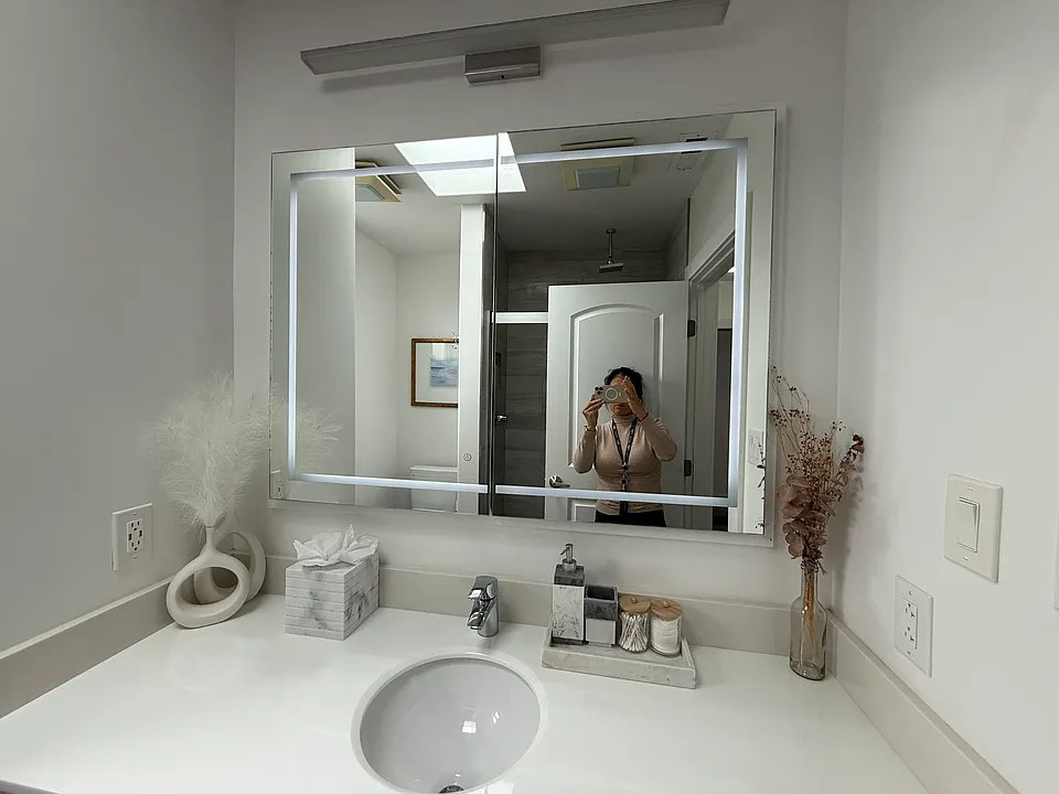Light up miror.