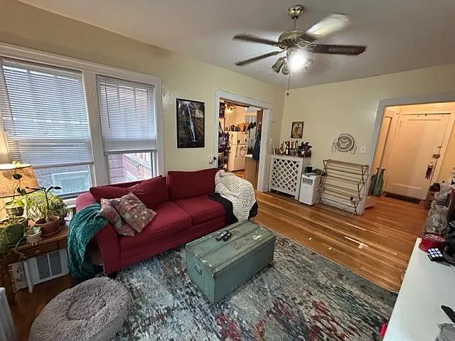 Building Photo - 6655 N Newgard Ave #1W