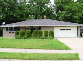 2413 E Club Dr, South Bend, IN