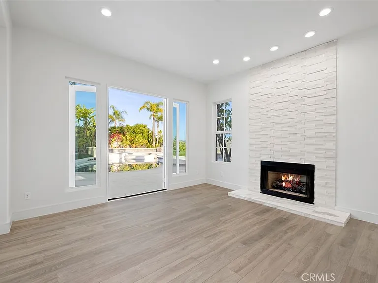 5704 Lyon Ct — Photo 19
