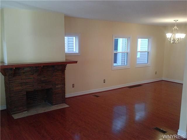 2nd image of 188 Victoria Ave