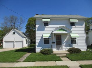 208 William St, Watertown, WI 53094