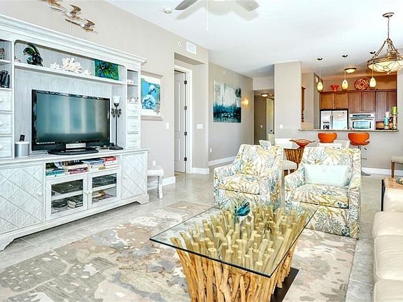 4th image of 11160 Hacienda Del Mar Blvd #D