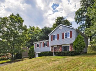 18 Bock Ln, Baden, PA
