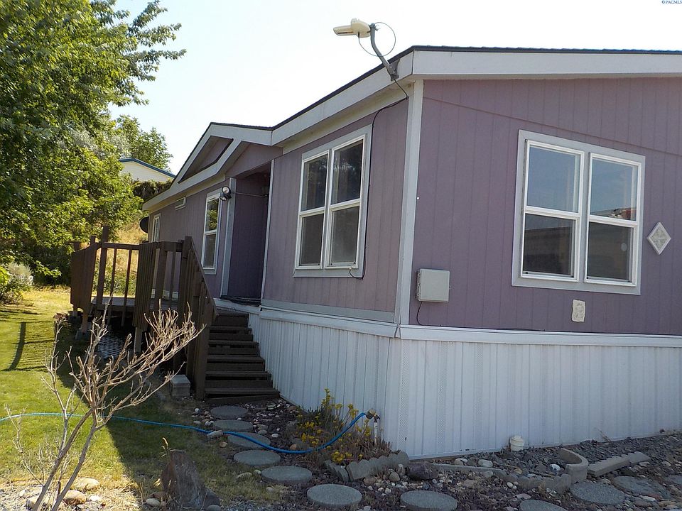 1st image of 2417 City View Dr