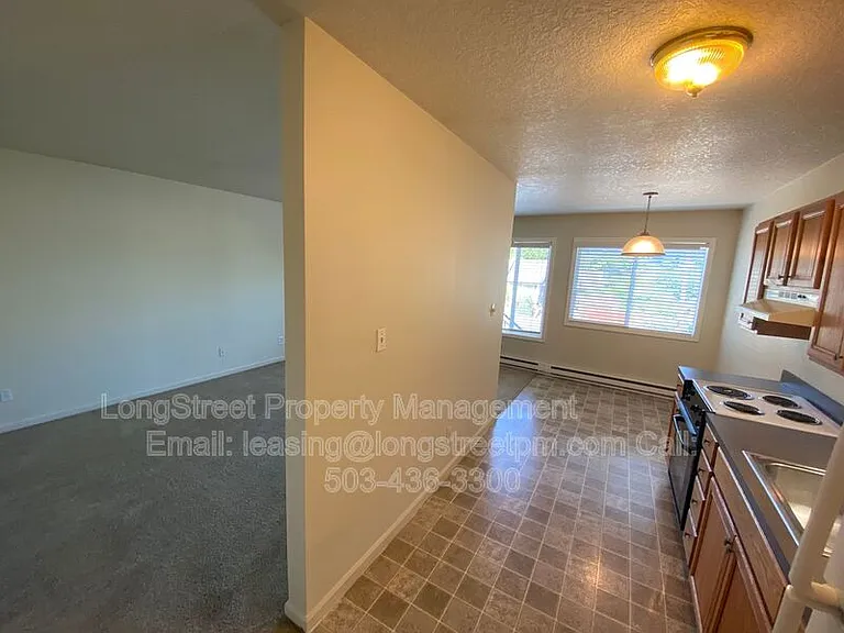 4212 SE 15th Ave #5 — Photo 4