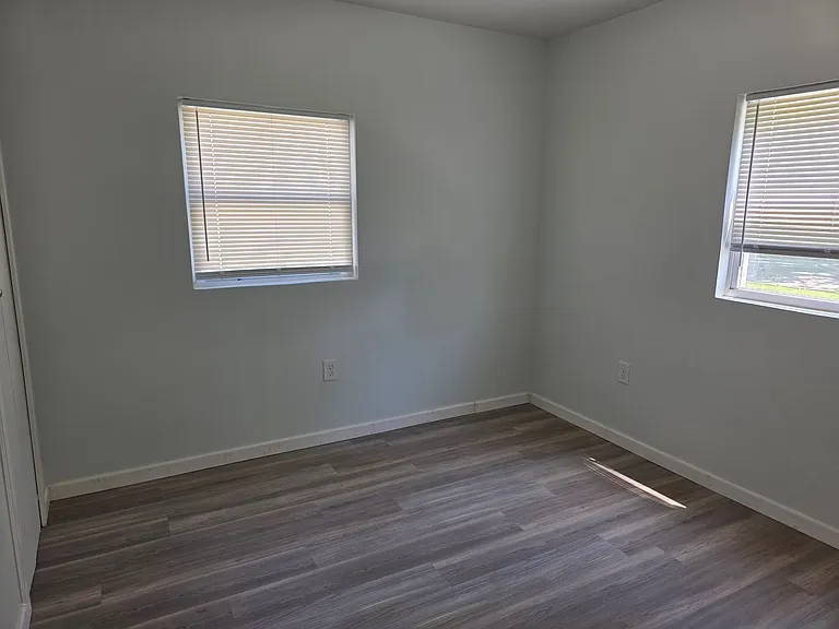 1505 Huey St — Photo 8