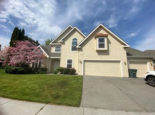1925 Penny Royal Ave, Richland, WA 99352