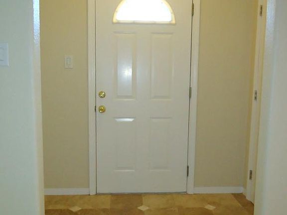 4th image of 5841 Mariposa Ave